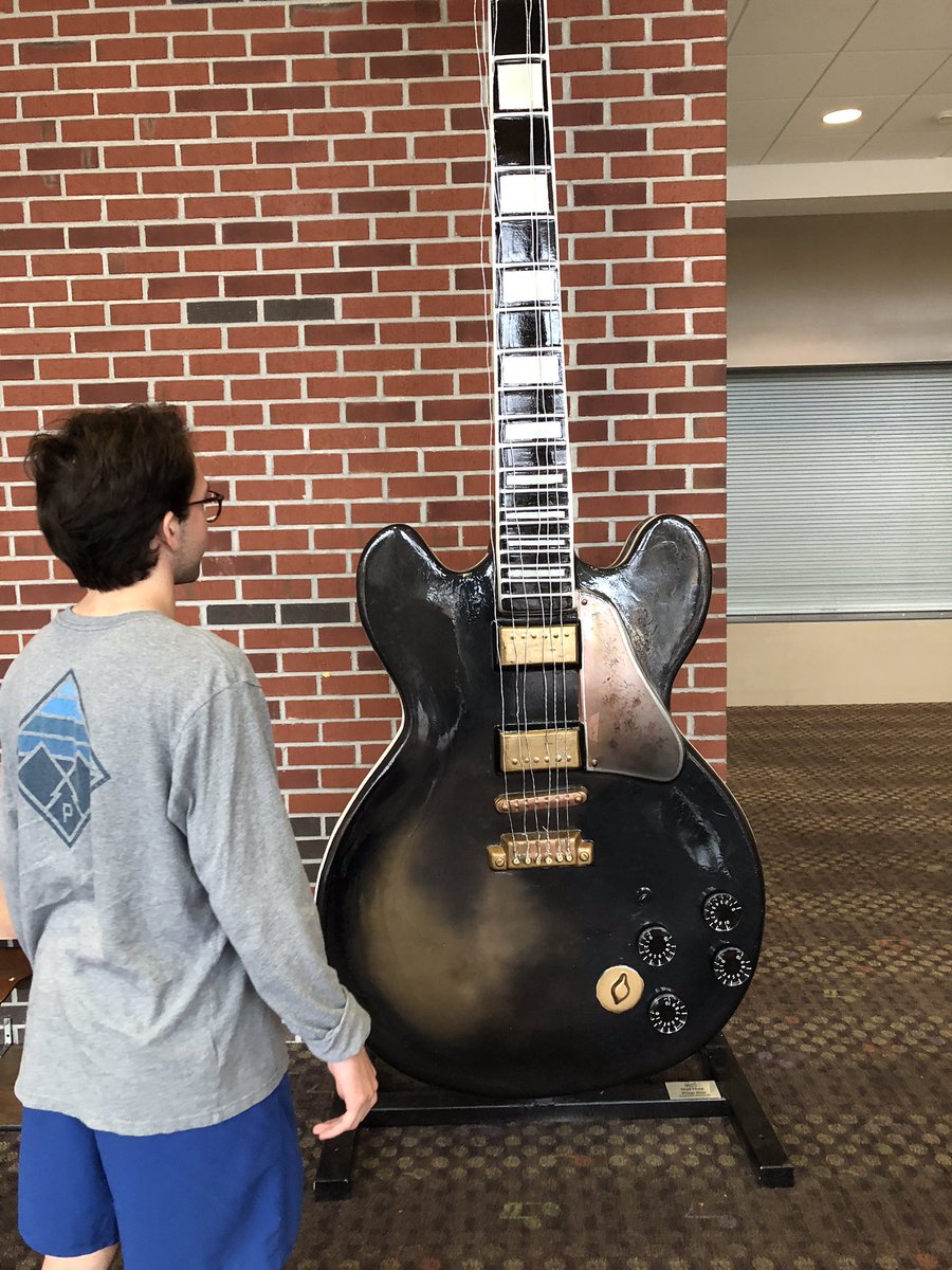 danbaseball3's tweet photo. Relishing the opportunity to stare at the world famous electric guitar tombstones! https://t.co/aAj7AEEbJU