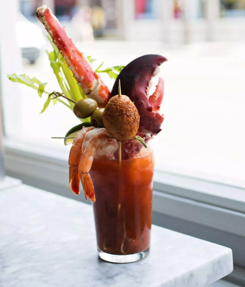 ExploreCHS's tweet image. 13 Best Bloody Marys in #Charleston: bit.ly/2Er3RmI @DarlingOyster