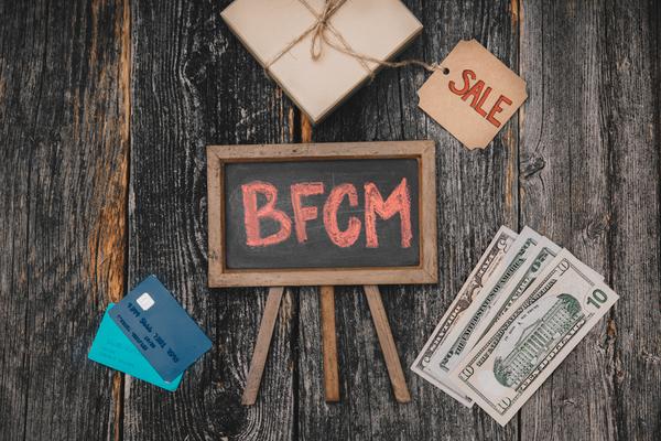 BentoSMB's tweet photo. Did you run a Black Friday or Cyber Monday campaign for your business? Here's how to determine its success. Take a look. #BFCM #Shopify #ecommerce #BentoSMB #ShopifyExperts https://t.co/zm8yuXUJ4b https://t.co/4jktspFaxU