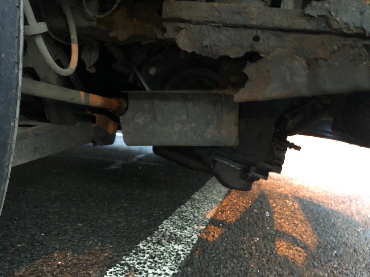 Yes, that is what it looks like. Sub frame so corroded that the engine is inches from the ground and likely to drop out at any point. #NationalMotorcycleUnit spotted it in Musselburgh, East Lothian, and vehicle is now prohibited.#EastRP