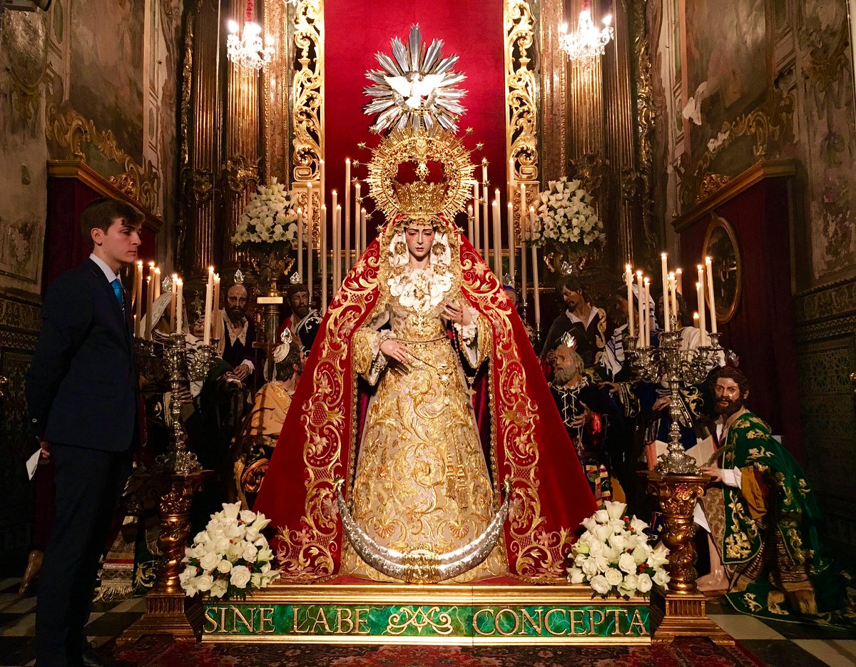 Pikaito3's tweet photo. Besamanos Virgen del Rocio
@Hdad_Redencion
#Inmaculada2018 https://t.co/QjsOdWMtRp