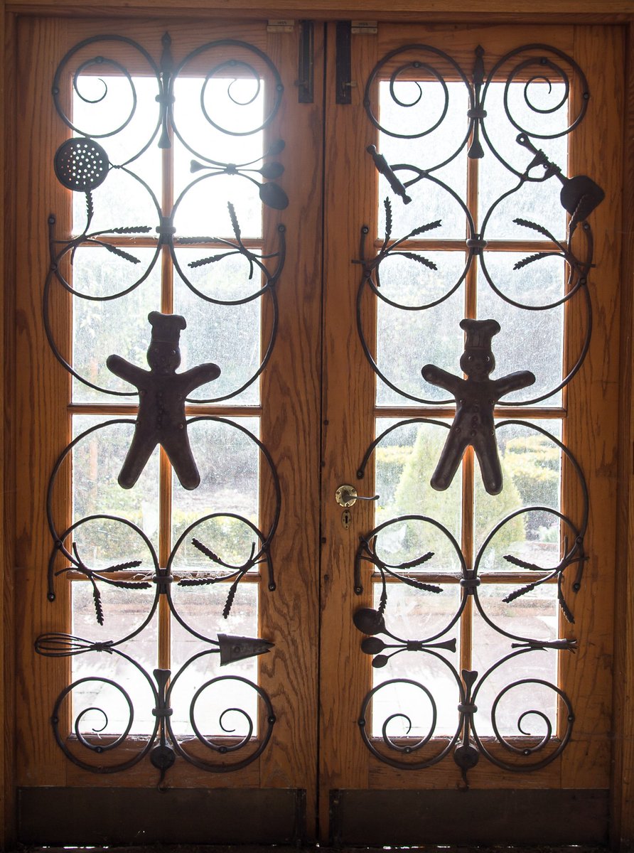 Abbot House tweet media