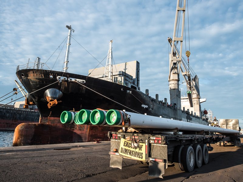 Tenaris's tweet photo. On July 27th, #Kaombo, the largest offshore project in Angola, was inaugurated by @Total. We are proud to have been chosen for such an ambitious project located 1,950 meters below the surface. https://t.co/TURLfk8KRw https://t.co/G0dKBFhpIQ