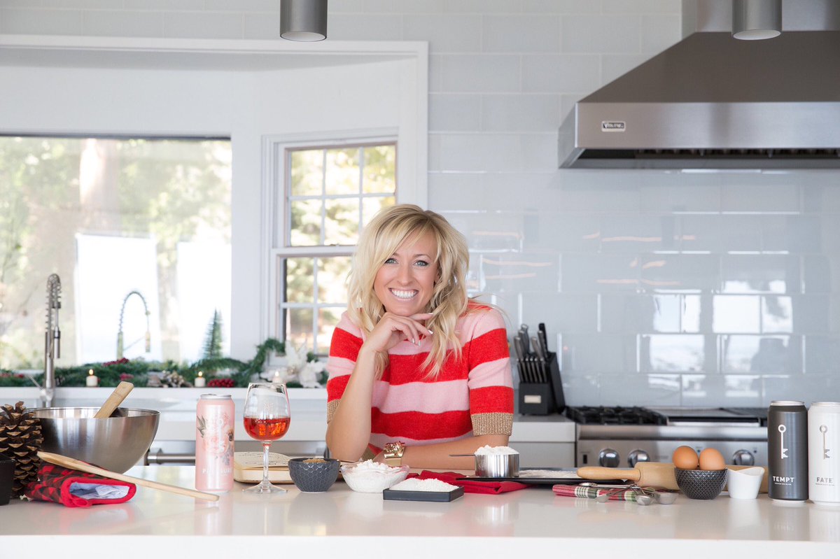WineSocietyLife's tweet photo. It’s #girlbossmonday! ⠀
⠀
Our Girlboss- owned company was featured today on Cincinnati Business Courier! ⠀
⠀
Link: ⠀ https://t.co/KoKtiqpMrp

#entrepreneur #girlboss #winegirlboss #sheCEO #cannedwine #livetastefully #justtryit #tempt #fate #chance #winesociety https://t.co/3goMHaZY3l