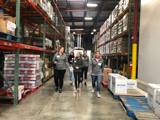 FeedingSanDiego's tweet image. Feeding San Diego is so lucky to have friends like, @HughesMarino. Thank you for being a part of Teams for Good and helping provide 20,000 meals to San Diegans in need. We loved having you all in on Saturday! #SolveHunger
