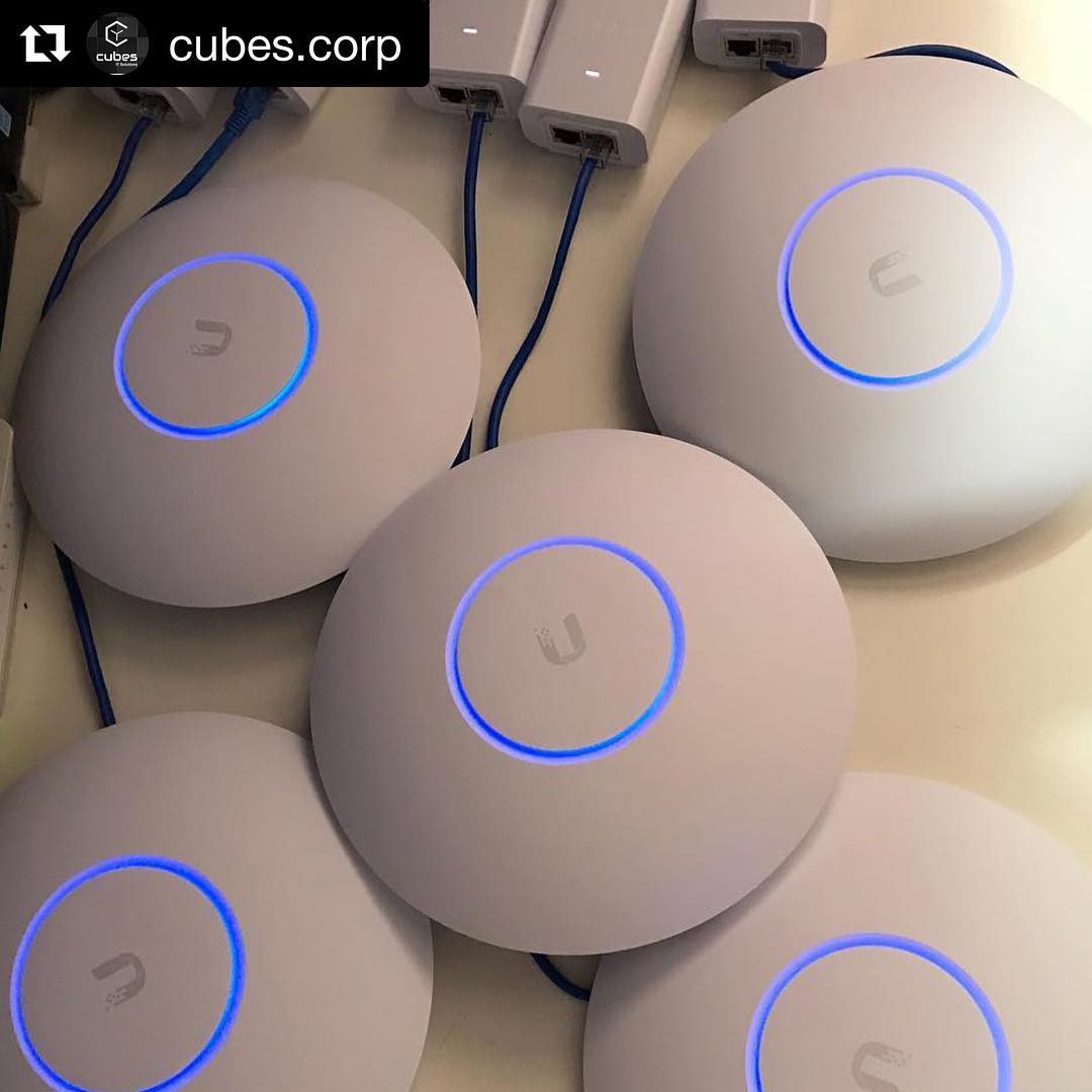 gemsys_solution's tweet image. WiFi solutions We call it Access point😄 getting you ready for large WiFi deployment for school, Home,Offices etc. #juststayconneceted #accesspoint #wifi4u