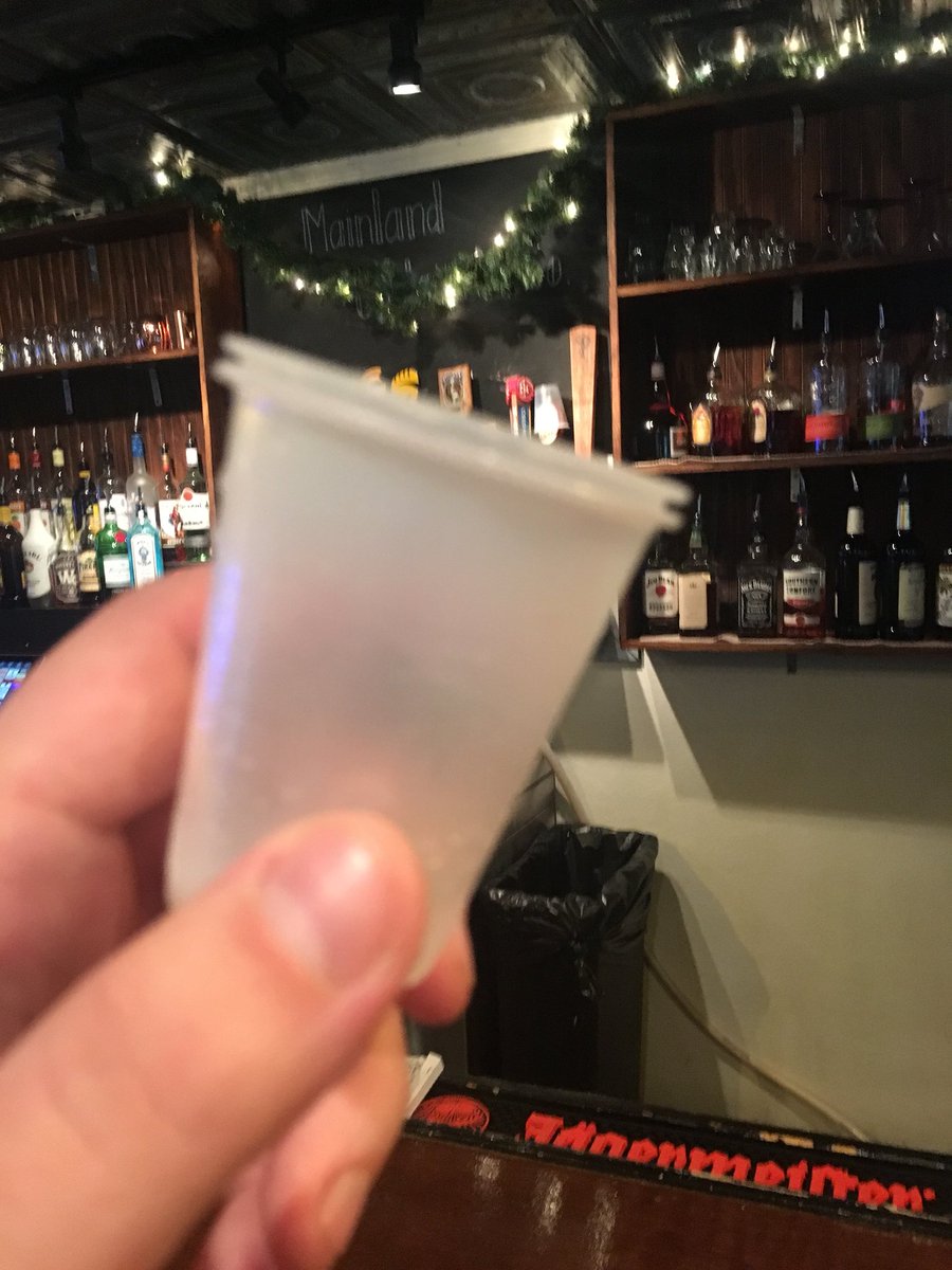 RumpleMinzeRRC's tweet photo. 8.5 score for Mainland Container Co. great place to grab a cold @RumpleMinze on Ben Sawyer Blvd. in #MountPleasantSC. #2Sips #ThatsAReview #NoBodyKnowsTheRules https://t.co/dJYQJgMYAo
