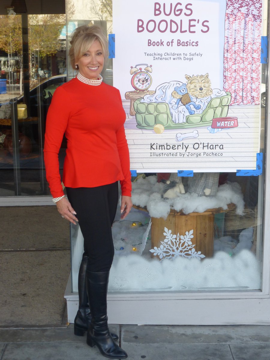 BugsBoodle's tweet photo. Here's a photo from my last holiday book signing.  I hope you can make the next one... coming soon! https://t.co/DqtVc8bRNS
