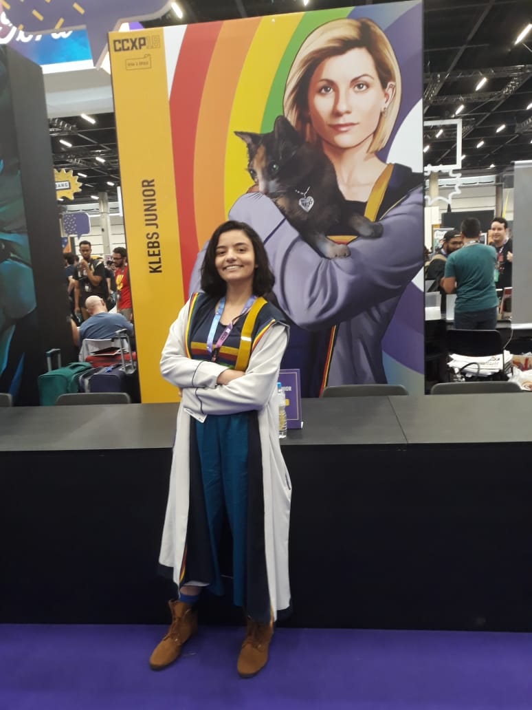 E deus abençoe o Klebs Junior que o poster dele do AA ERA UMA FUCKING JODIE WHITTAKER DE 3 METROS