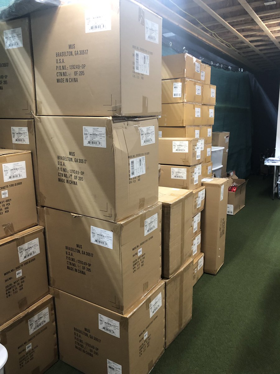 An early Christmas delivery from Braselton, GA...
The smell of spring is in the building..
#roadrunners #neversettle 
@MizunoBsballNA