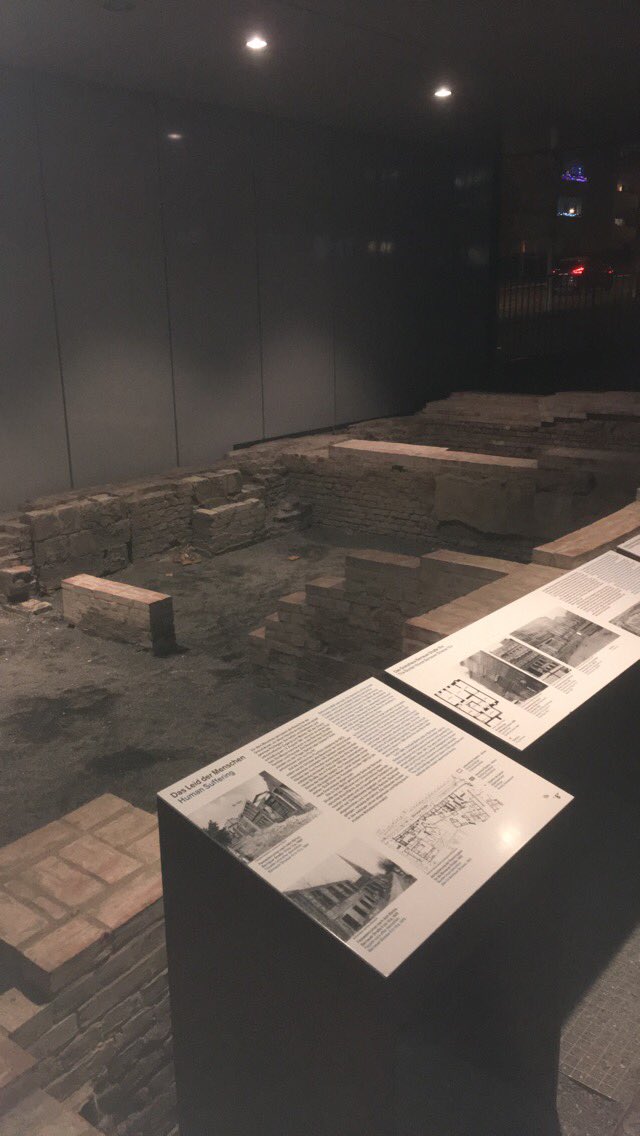 This is what remains of some of the houses that were used between 1962 and 89 by families trying to escape Bernauer Straße and East Berlin for the sanctuary of West Berlin.

#Berlin #berlinwall #history 

Think you need a better wall.