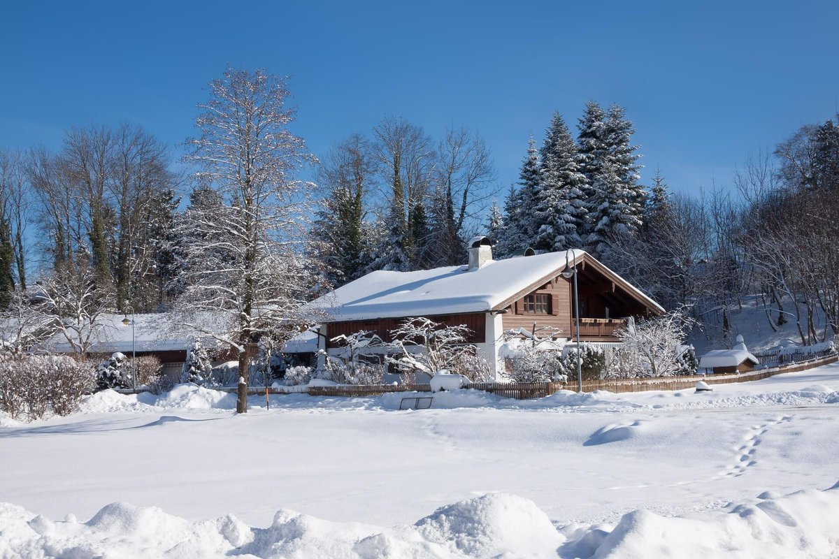 Energy Saving Tips for Your Home this Winter! #ldnont #roofing
roofinglondonontario.ca/energy-saving-…