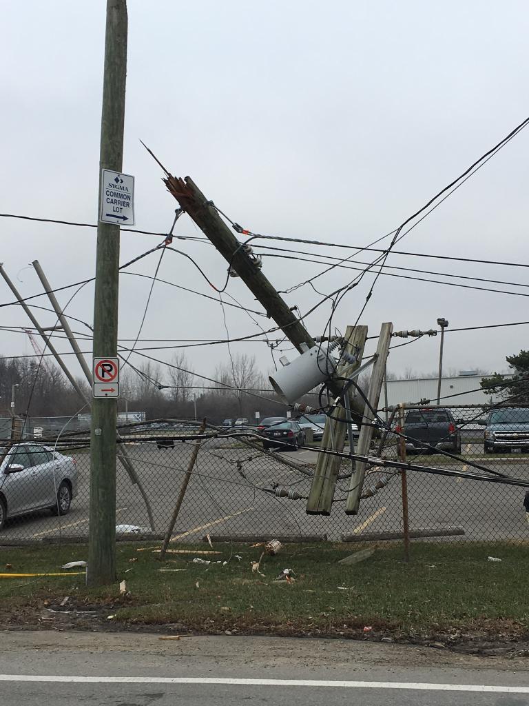 AEPOhio's tweet photo. Vehicle accidents are a top cause of power outages at AEP Ohio. Looking at these photos, you can see why. Here is some of the damage our lineworkers are repairing today after a truck hit one of our poles in southwest Columbus. https://t.co/LfJJQXinJU