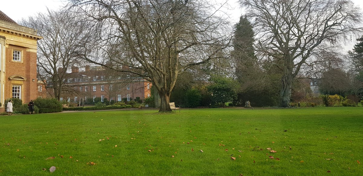 healthurbanista's tweet photo. Exploring the Cognitive &amp; Clinical Roots of #MBCT @OMC_mindfulness 
with Dr Melanie Fennel
@OxPsychiatry
#CBT #Oxford #depression #teachingprogramme #mentalhealth #Mindfulness https://t.co/p4VJSVKCVM