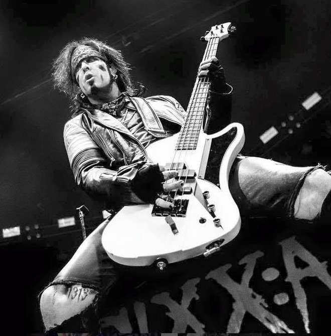 Happy birthday Nikki Sixx  