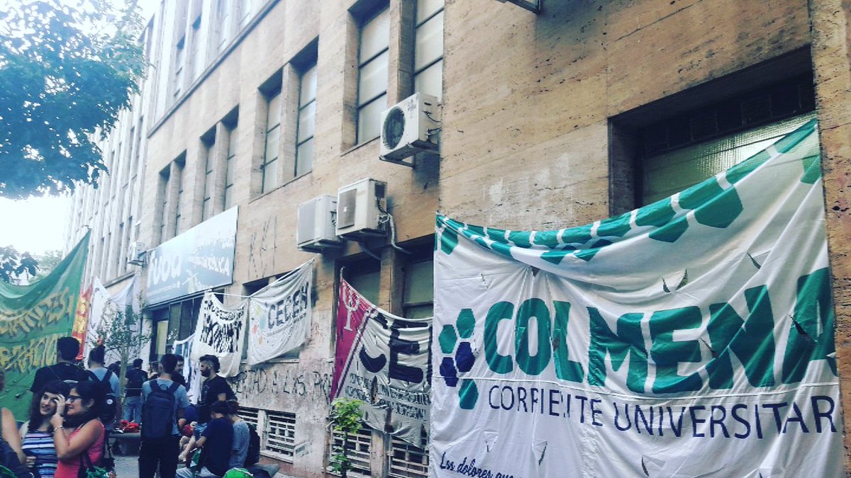 ColmenaUBA's tweet photo. Ya estamos en el Congreso de renovación de autoridades de la #FUBA. #Unidad para derrotar a la Franja Morada y sus aliados. https://t.co/vxYobcCbJH