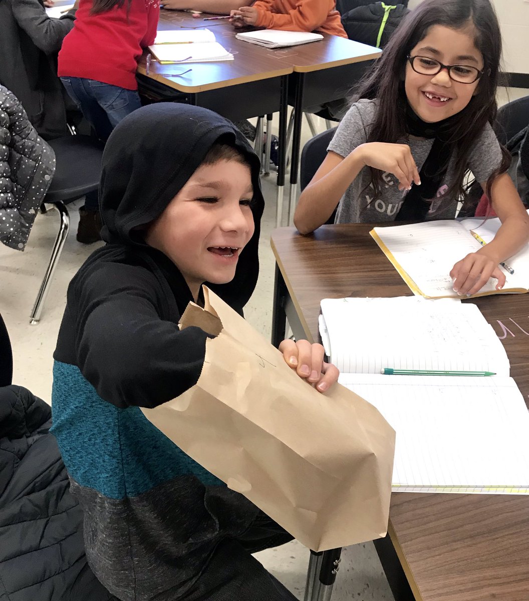 MrsKill3rd's tweet image. Mystery bag activity to practice describing different physical properties! #ThirdGradeScience #MoraLegacy