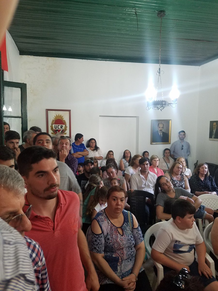 marquinezm's tweet photo. UCR DOLORES Gran marco de militantes acompañando, y la presencia del intendente Camilo Echevarren https://t.co/wMygXggqqf