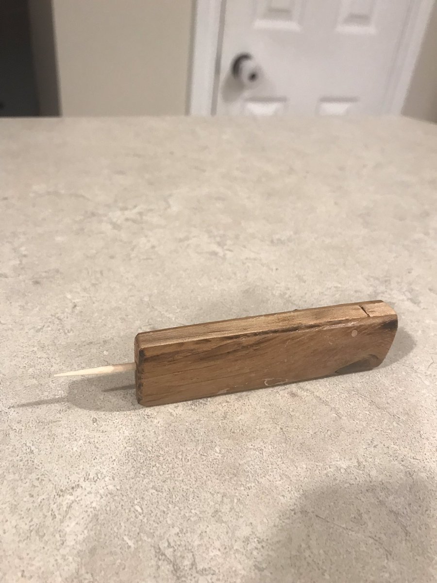 ianthefeedguy's tweet photo. Got a pretty cool gift tonight from a fellow #Oddfellow #NeedAToothpick https://t.co/rSxSUNAEdB