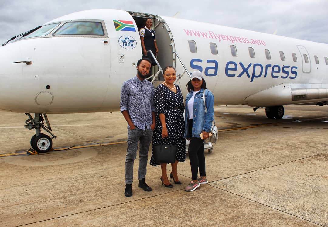 PapiDaniels's tweet image. So honoured to meet @flySAExpress interim CEO Siza Mzimela as they launch the Jhb to Mthatha route.
#FlySAExpress
