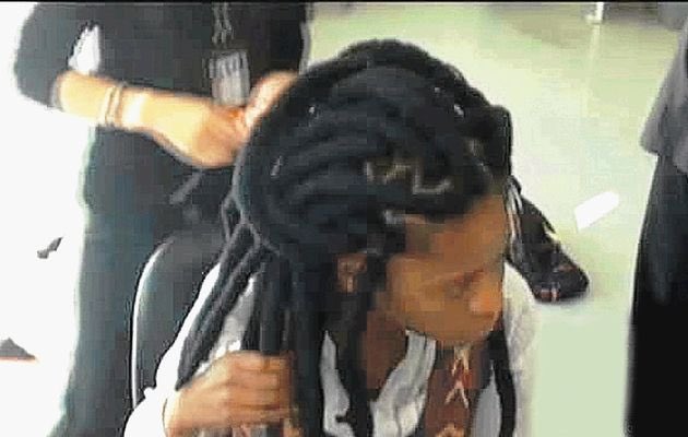 sboshmafu's tweet image. It’s been 7 years since Nolubabalo ‘Babsie’ Nobanda was arrested in Bangkok for smuggling 1.5kg of cocaine in her dreadlocks. She is currently serving 15 years in a Thai prison. This festive period always reminds me of her. #coolerboxbangani #seeyouin2026
