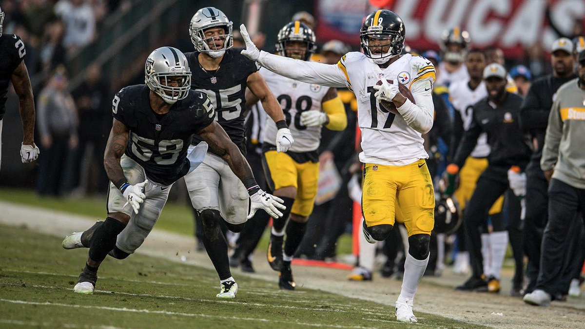 JuJu Smith-Schuster led all players with game highs in receptions (8), receiving yards (130) and touchdown catches (2).