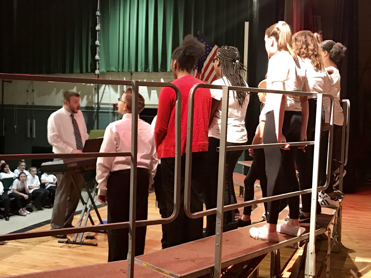 Excellent choral concert, Mr. Arment and the <a href="/Stembucmusic/">Stemmers Run Music</a> chorus!  Bravo!  Well done👏 <a href="/StemmersRunMS/">Stemmers Run Middle</a> @SRMS_Principal @BCPSMusic <a href="/AmyCohn/">amy Cohn</a> @grobertsbcps