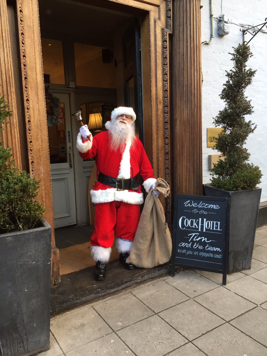 A warm welcome <a href="/CockStony/">The Cock Hotel</a> awaits in the bar, restaurant and hotel this #christmas time! 🍾🥂🎉🎉