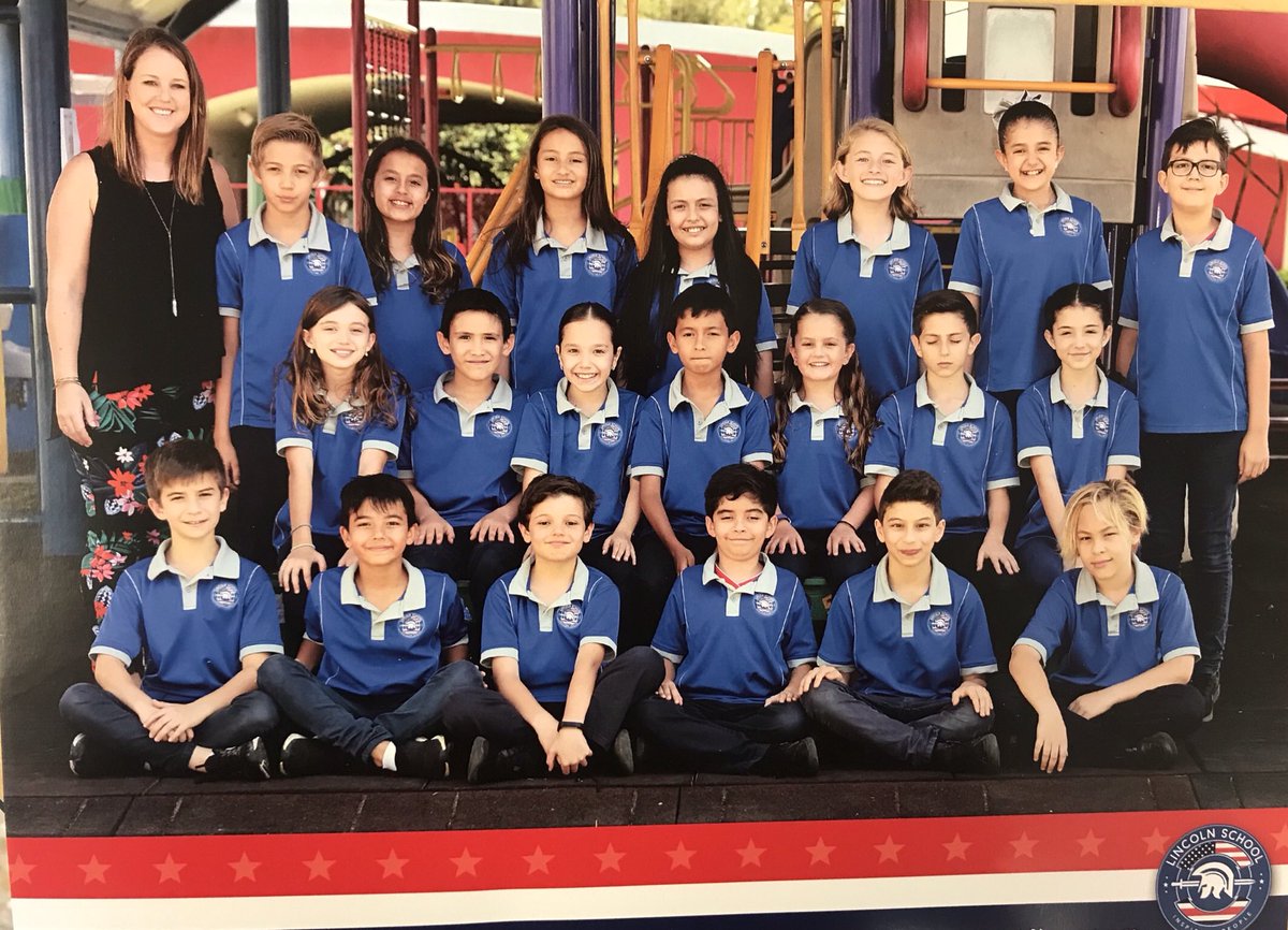 Hey_MsZ's tweet photo. 2018-19 #costarica #puravida #4thgrade https://t.co/jKUU076roC