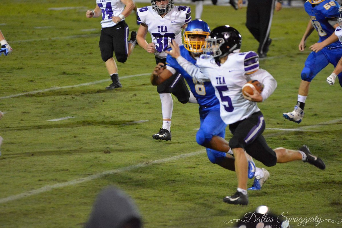Congratulations to @Drew12Blair @K1ngAnderson <a href="/Levihal15779920/">Levi hall</a> and Z.Tilley on making the DII All Region Team