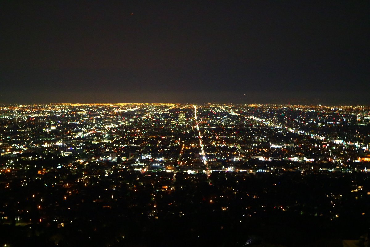 マッキー 美しい風景が好き グリフィス天文台 アメリカ ロサンゼルスの街並みを一望することができます 昼もキレイなんですが 夜に行くと更に楽しめるので オススメです T Co Gjdntgkaum