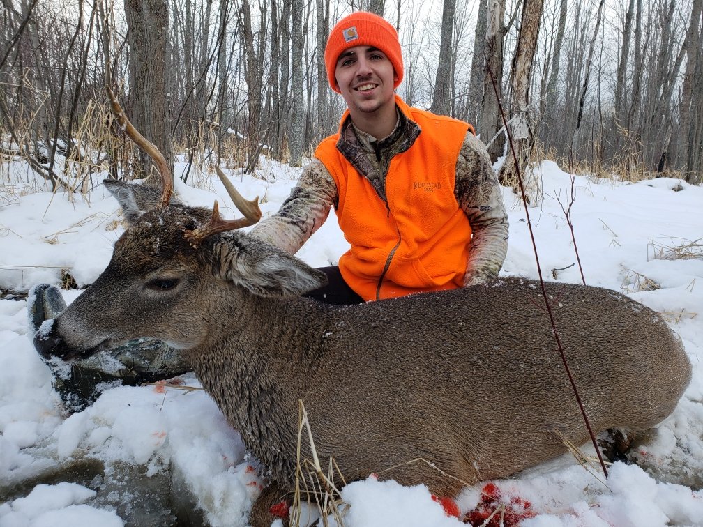 AdlerEvan's tweet photo. Deer season has treated me well 🙏 https://t.co/TI5qsBIYfM