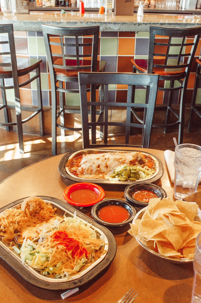 LocalLegacyICT's tweet image. $10 off $40+ with your #LocalLegacy card @FelipesOriginal! *excludes alcohol