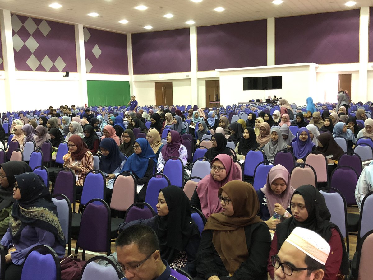 mustahapa's tweet photo. Jom participate Agromas Challenge menerusi portal Agrobazaar Online dengan kerjasama UiTM Raub @uitmraub dan menangi hadiah RM10K.

Kira-kira 1,000 pelajar #UiTMRaub akan menyertainya !
Are we ready to generate income now?
#AgromasChallenge
#AgrobazaarOnline
#UiTM 
#UiTMdihatiku https://t.co/RuX4GX2krd