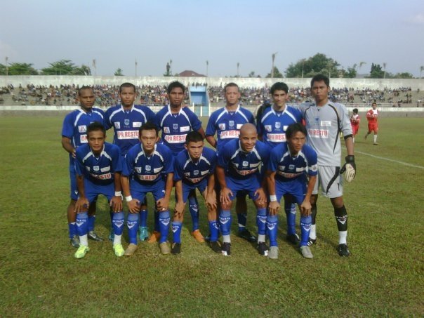 ForzaPSIS's tweet photo. #OnThisDay 11 Desember 2009
PSIS Semarang 2-0 Persikad Depok
Anderson "Lexe" 68', Imral "Korea" Usman 87'
#DivisiUtama #LigaTiPhone https://t.co/f2Rv7glR0E