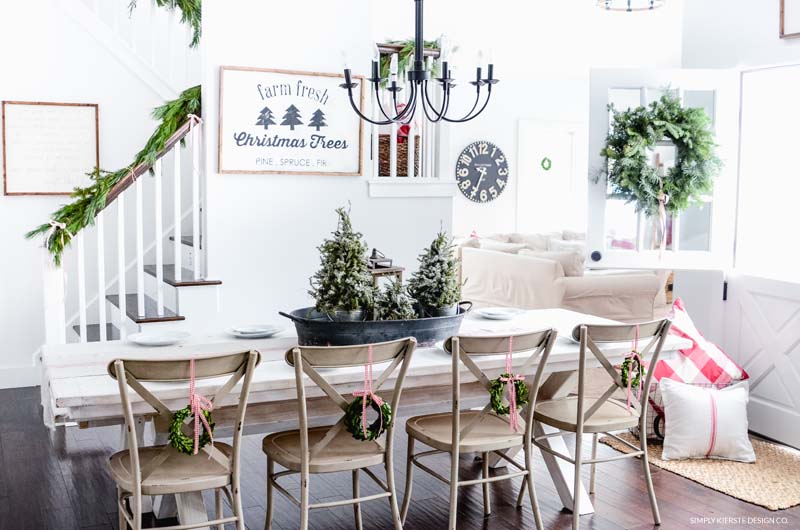 Old Salt Farm Christmas Home Tour...come and take a peek! #farmhouse #Christmasdecor simplykierste.com/christmas-home…