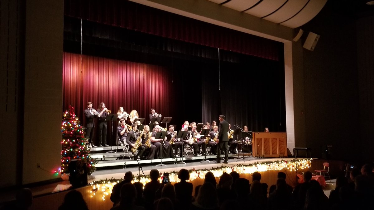 WoodridgeWHS's tweet photo. Thank you Rhapsody and Jazz Band for a great night of sounds and sweets! https://t.co/y0ECv5v1z8