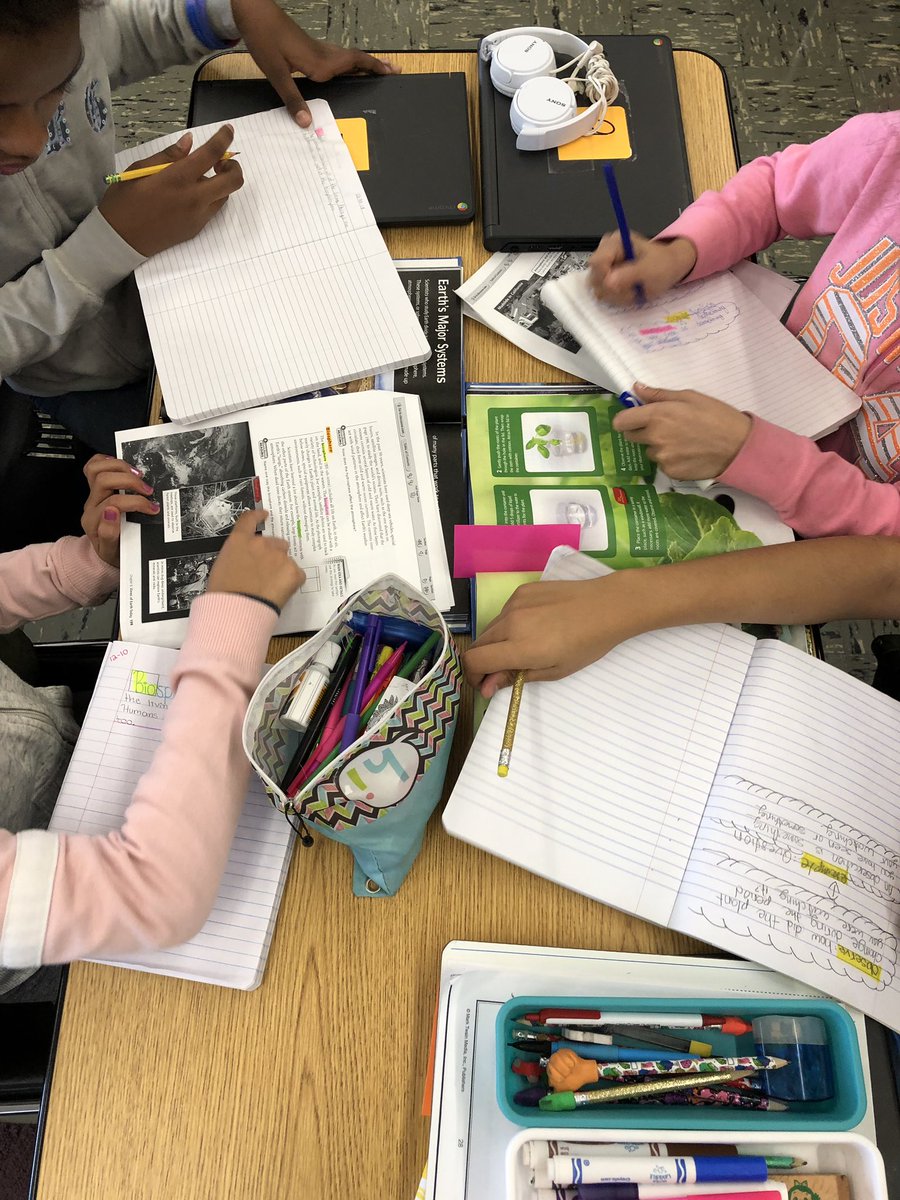 Grade5CGLES's tweet image. Today during Science I gave the groups different vocab words. They did the research, found the answers, created a PowerPoint and we used their slides to teach the class. #ProudTeacher #FlippedTheScript @LauroCarl @pvdschools  @ElementaryZone