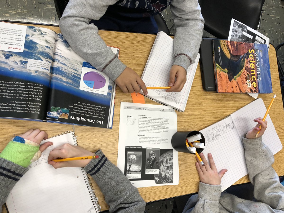 Grade5CGLES's tweet image. Today during Science I gave the groups different vocab words. They did the research, found the answers, created a PowerPoint and we used their slides to teach the class. #ProudTeacher #FlippedTheScript @LauroCarl @pvdschools  @ElementaryZone