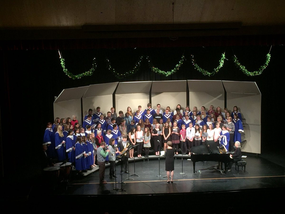 One of my favorite traditions at the holiday concert! Students, alumni, and community members coming together to sign the Hallelujah Chorus! #MusicInSchools #Community #11thYear