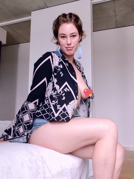 Sassy and fine 🍇 https://t.co/jRx5RJMfjF