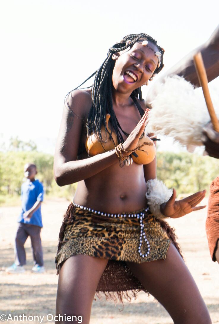Nyaimwanda's tweet photo. #RusingaFest is a family-friendly event which features not only living art but also live entertainment, craft booths, and countless moments of pure enjoyment.
Count Down : 9 Days
December 20th and 21st
#TwendeRusinga #TwendeHomabay #CelebrateCulture #CelebrateDiversity https://t.co/hDZJkObXYW