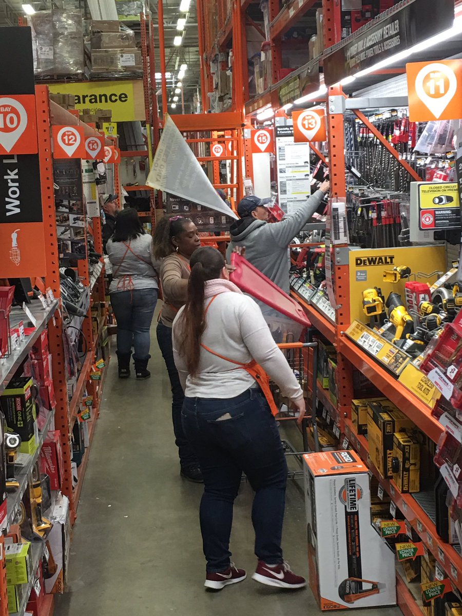 KristaMckinstry's tweet photo. #TheRealSouthPhilly #Instockchallenge #focusclass the team digging in to replenish after driving huge $$$ out of portable power last week! ππ»ππ»ππ» @Roseann74 @dennison_bryan @Lorrainbutler @PaulDeveno @watlock5 @okello4101 @NicolasColodiy @Macman912 @Craze0203 https://t.co/ccvdRs6YXs