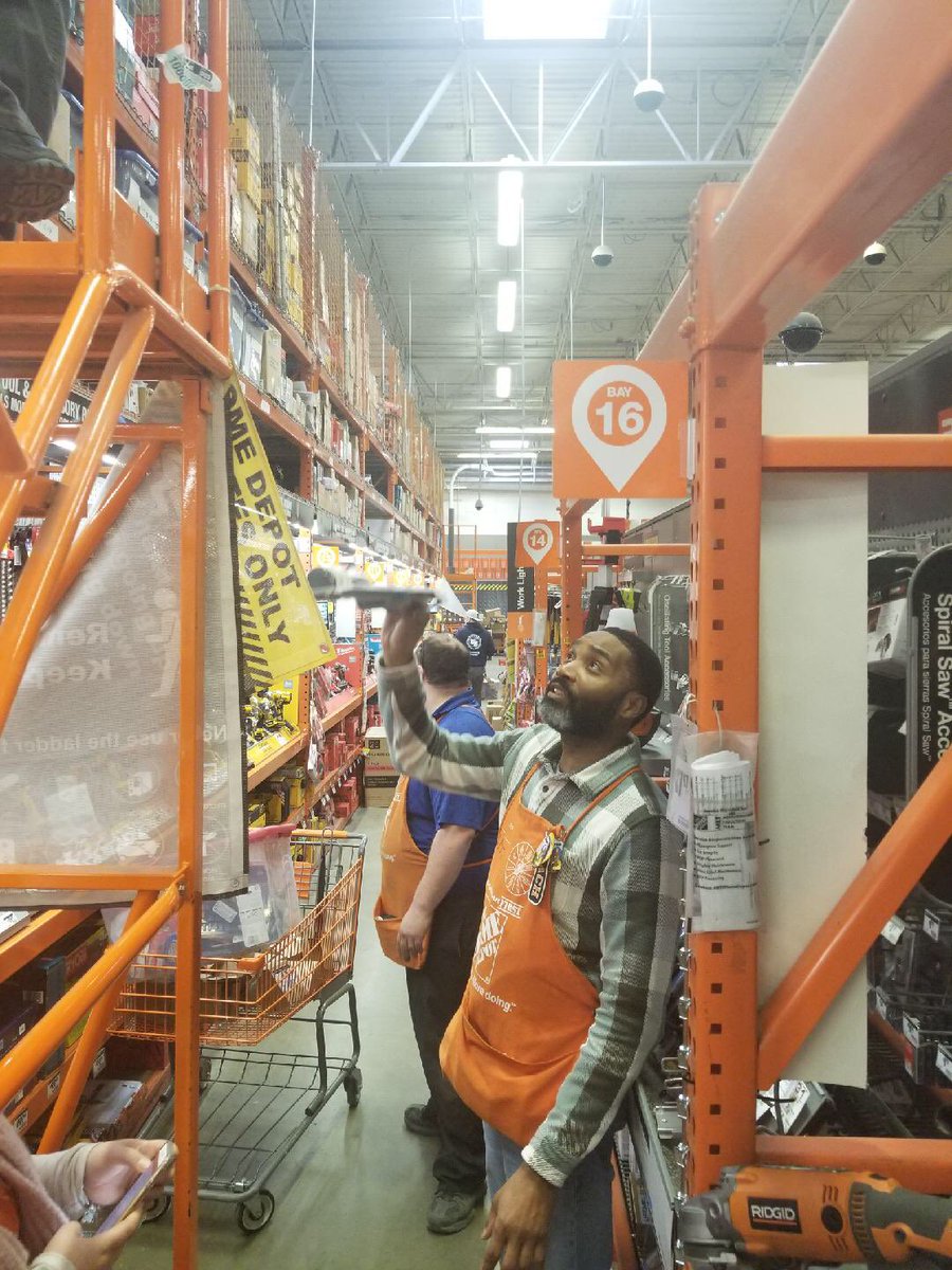 KristaMckinstry's tweet photo. #TheRealSouthPhilly #Instockchallenge #focusclass the team digging in to replenish after driving huge $$$ out of portable power last week! ππ»ππ»ππ» @Roseann74 @dennison_bryan @Lorrainbutler @PaulDeveno @watlock5 @okello4101 @NicolasColodiy @Macman912 @Craze0203 https://t.co/ccvdRs6YXs