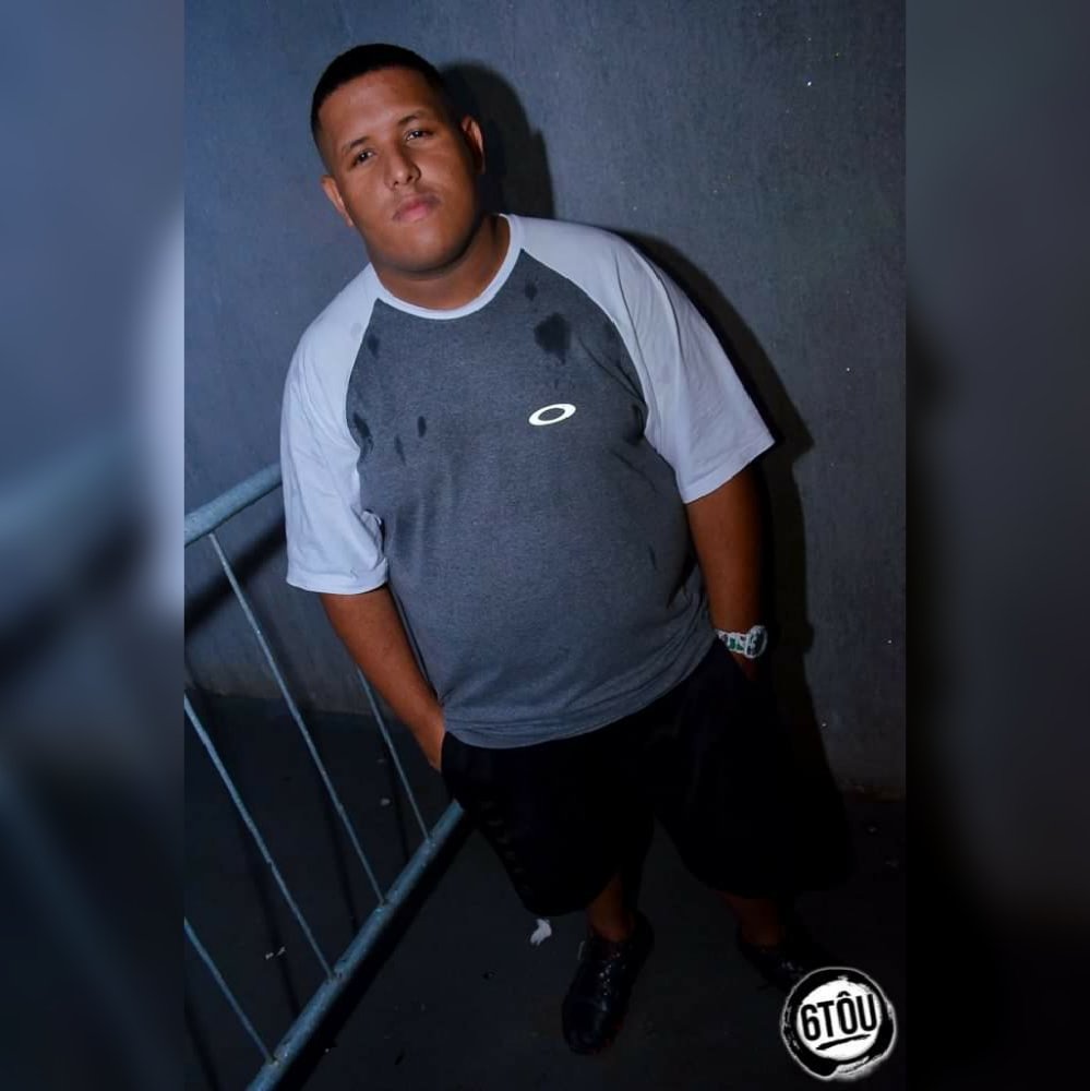 anderson_ofc90's tweet photo. Não importa o caminho que se segue, mas as marcas que se vão deixando ao passar 🤤❤ https://t.co/LfKXeorQBd