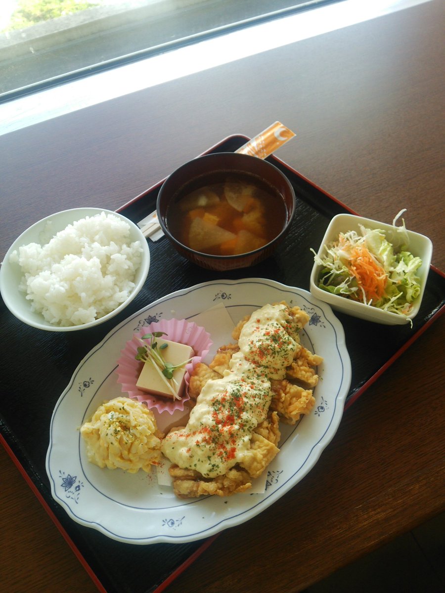 食内だい Twitter પર チキン南蛮 レストラン食堂ハイビスカス 沖縄市仲宗根沖縄市役所地下1階 うりずんだった所 日替り500円定食あります 定食なら先にお金を払い番号札をもらいます ご飯 みそ汁 サラダがお代わり自由セルフサービス 番号呼ばれたら受け取り 食内だい Twitter પર チキン南蛮 レストラン食堂ハイビスカス 沖縄市仲宗根沖縄市役所地下1階 うりずんだった所 日替り500円定食あります 定食なら先にお金を払い番号札をもらいます ご飯 みそ汁 サラダがお代わり自由セルフサービス 番号呼ばれたら受け取り