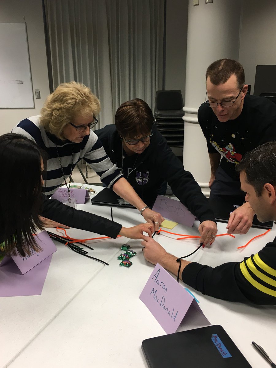 What happens when ITFs collaborate with C&amp;I? A fun night of STEM training with <a href="/VancouverSD/">Vancouver Public Schools USA</a> K-12 teachers! #weLearnVPS #VPSSuccess @lsteig26 <a href="/erynntorrey/">Erynn Torrey</a> @GilSciKahuna <a href="/tmckell/">Tyler McKell</a>