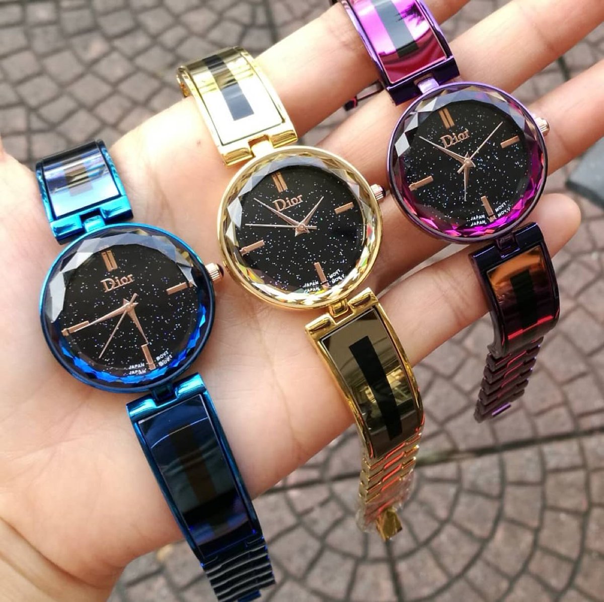 AthirahAmanina's tweet photo. DIOR NEW STOCK!
RM75 INC POS SM!
INC NORMAL BOX!

WS: +60145016741
WS: +60145016741

IG: houseofladyannisaa
IG: houseofladyannisaa

(ini adalah bebenang!)

p/s: korang slalu tnya, "karat tak?" &amp; hakak slalu jwb "depends atas cara pakai" &amp; it is true but this GERENTI TAK KARAT!😘 https://t.co/IVzvwbFwHI