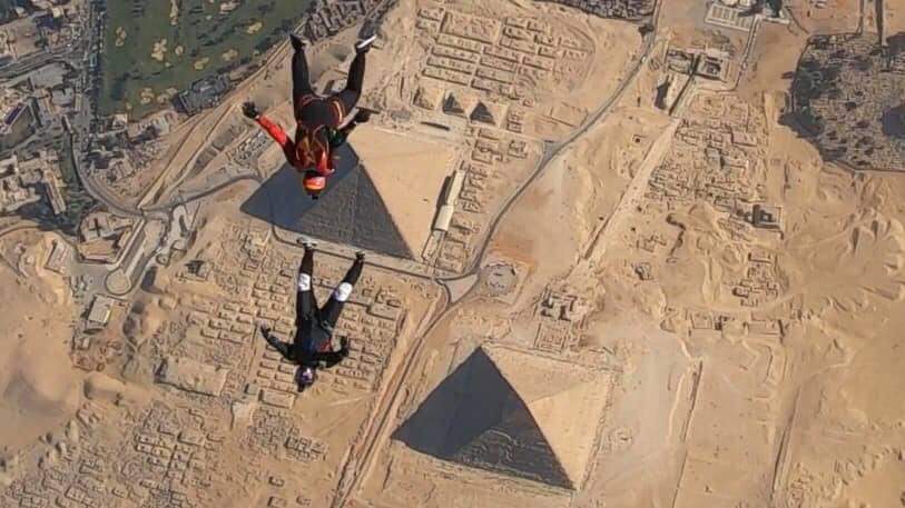 anan_haitham's tweet photo. #EGYPT_PYramiDs_skydiving_paramotor_FreeFall_❤_birdsuit https://t.co/cxuwwB0FOC