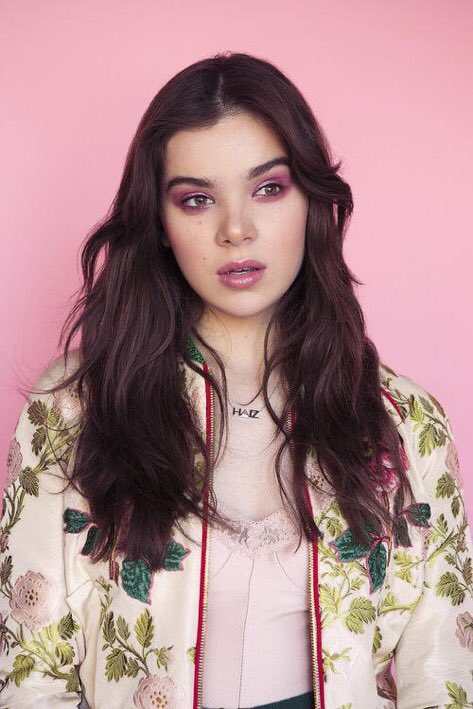 Happy birthday to the amazing Hailee Steinfeld    